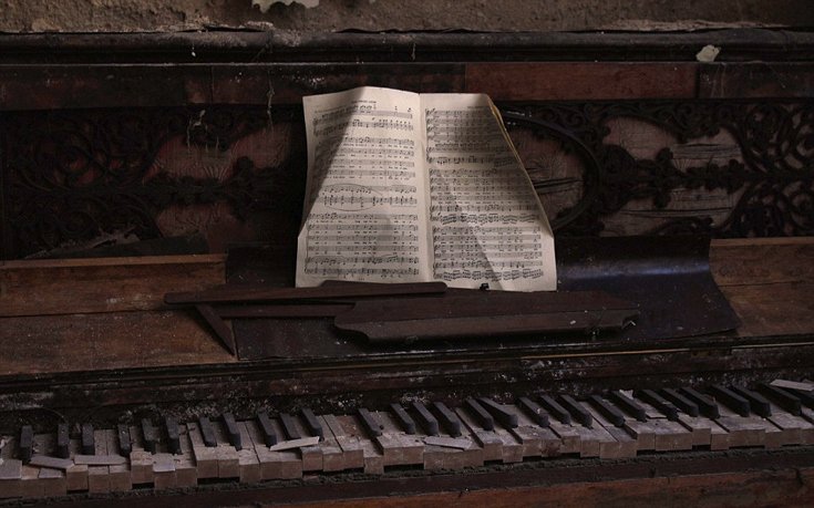 Καταρρέει η βίλα των λογοτεχνικών αριστουργημάτων [εικόνες]  | iefimerida.gr 8