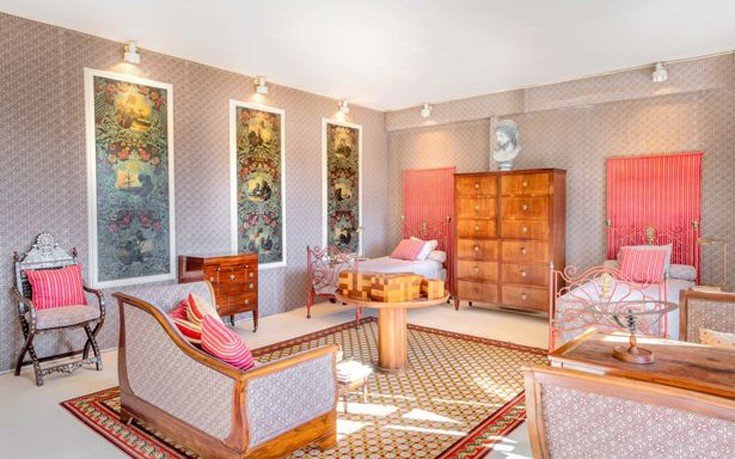 Στο σφυρί το κάστρο που ερωτεύτηκε ο Πικάσο -Είναι γεμάτο με τις τοιχογραφίες του [εικόνες]  | iefimerida.gr 4