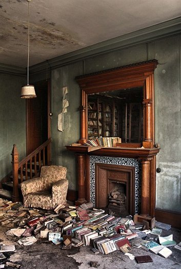 Καταρρέει η βίλα των λογοτεχνικών αριστουργημάτων [εικόνες]  | iefimerida.gr 3