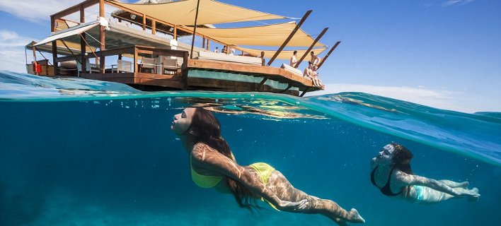 Μια πλωτή... πιτσαρία – Εκεί που για να φας πρέπει να κάνεις καταδύσεις [εικόνες] | iefimerida.gr 6