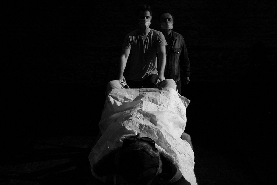 Ο Δημήτρης Πιατάς είναι «Ισορροπιστής αεροσκαφών» -Το επάγγελμα του μέλλοντος στο θέατρο Αθηναΐς [εικόνες] | iefimerida.gr 4