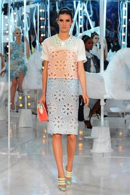 14+1 Outfits για το βράδυ της Ανάστασης [εικόνες] | iefimerida.gr 3