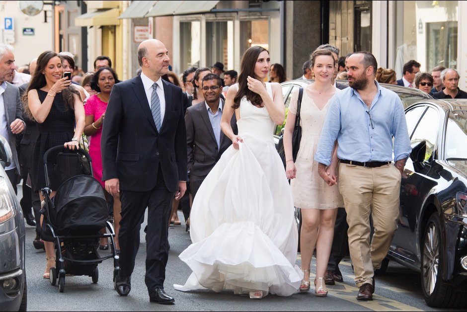 Με την κατά 23 χρόνια μικρότερη σύζυγό του στο Προεδρικό Μέγαρο ο Πιερ Μοσκοβισί -Πόζες με νάζι και γαλλική φινέτσα [εικόνες] | iefimerida.gr 5