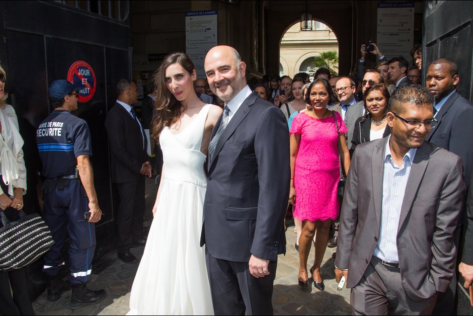 Ο Πιερ Μοσκοβισί παντρεύτηκε την κατά 23 χρόνια μικρότερη βοηθό του [εικόνες] | iefimerida.gr 4