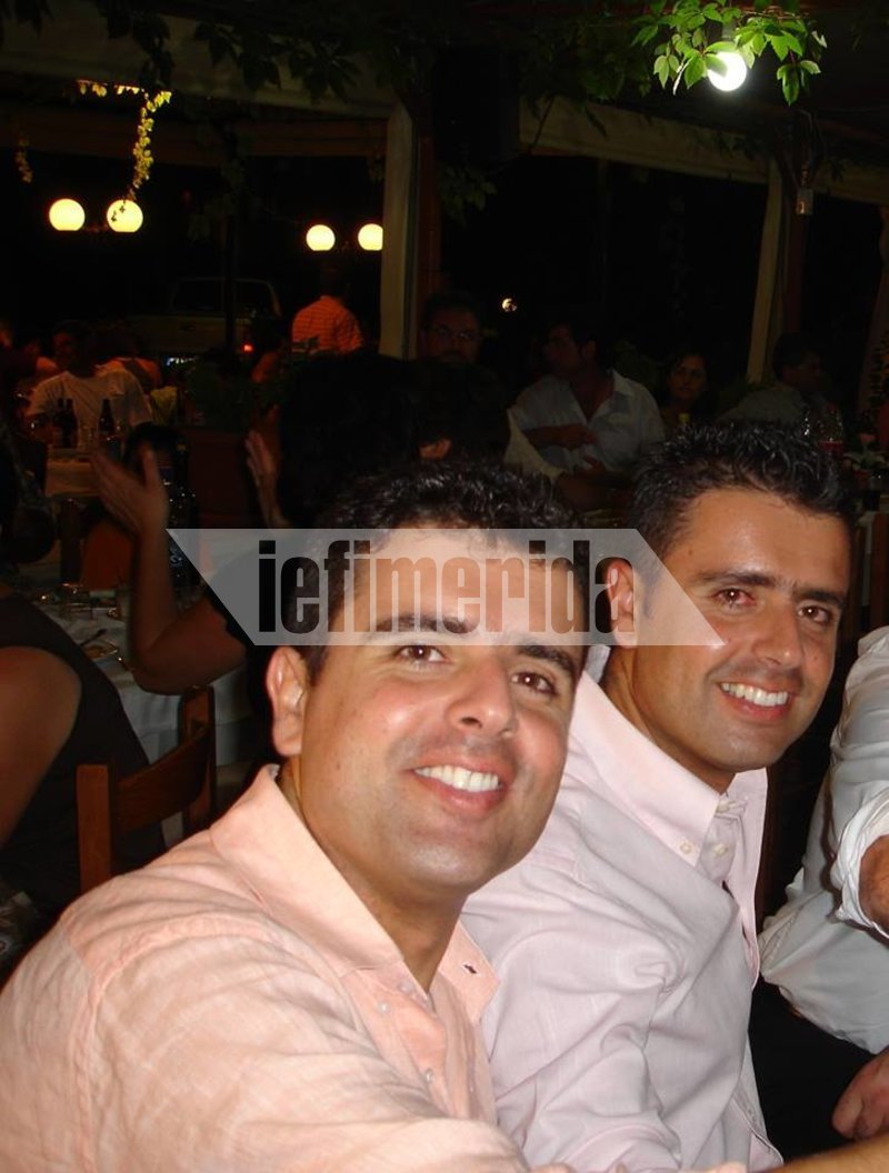 Πάντα χαμογελαστοι διασκέδαζαν παρέα