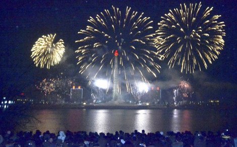 Το 2014 είναι εδώ: Πως υποδέχθηκε ο πλανήτης το νέο έτος [εικόνες&βίντεο] | iefimerida.gr 7