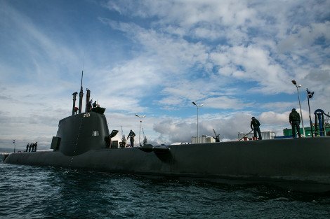 Ο Αβραμόπουλος σε ρόλο καπετάνιου στον «Πιπίνο» -Φωτογραφίες από τον πρώτο πλου του υποβρυχίου [εικόνες] | iefimerida.gr 3