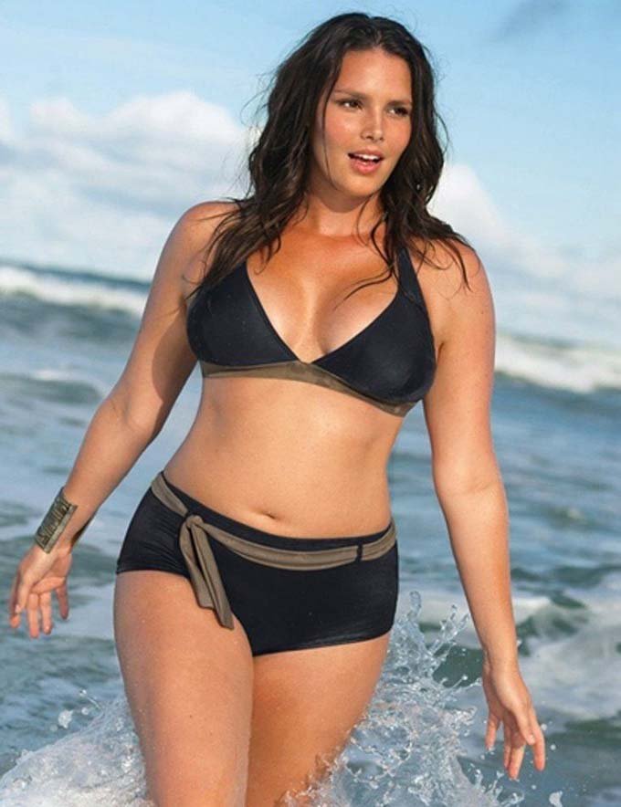 Η χοντρούλα της Pirelli -Ενα πανέμορφο, θηριώδες μοντέλο 90 κιλών και ύψους 1.80 στο πιο διάσημο και σέξυ ημερολόγιο του κόσμου [εικόνες] | iefimerida.gr 8