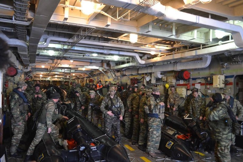 Ασκηση «Πυρπολητής»: Οι Ενοπλες Δυνάμεις εντυπωσίασαν και έδειξαν ποιος κάνει κουμάντο στο Αιγαίο [εικόνες] | iefimerida.gr 4