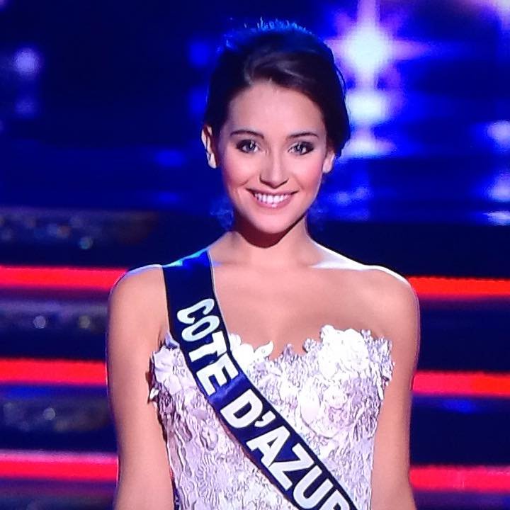 Η Μις Νότια Γαλλία έχει δύο ελαττώματα: Τεράστιο στήθος και πολύ κοντή [εικόνες] | iefimerida.gr 6