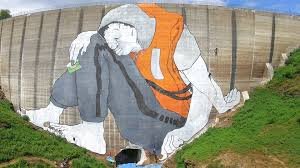 Γιγάντιο γκράφιτι 47 μέτρων σε φράγμα της Γαλλίας [εικόνες]  | iefimerida.gr 4