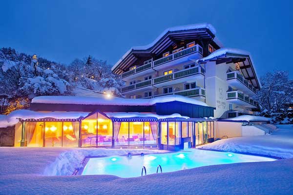 Μόνο για τολμηρούς: Πολυτελείς πισίνες σε θερμοκρασίες υπό το μηδέν [εικόνες]  | iefimerida.gr 6