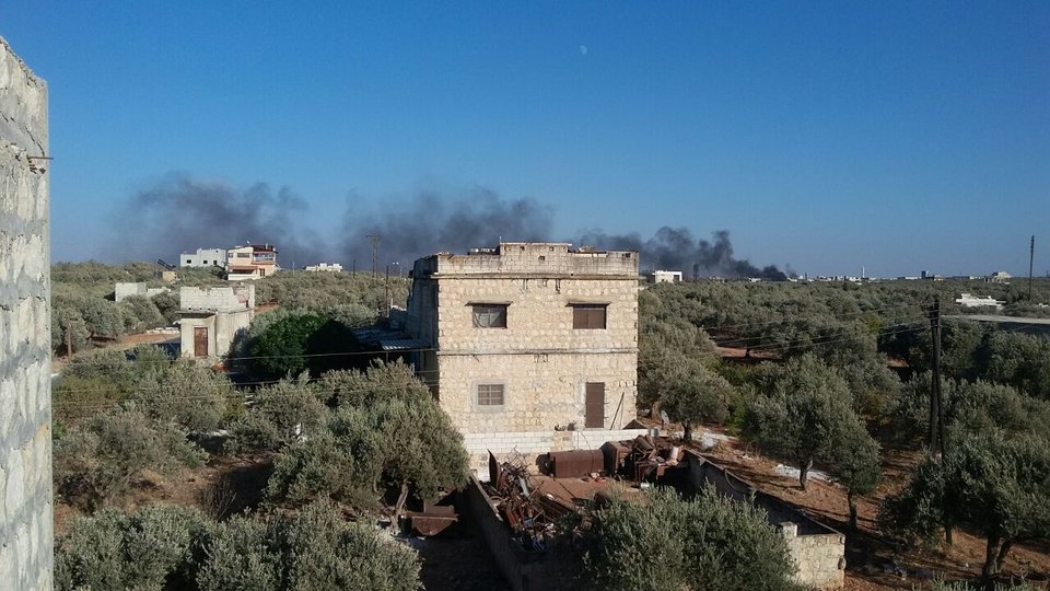 Γούρια που κουβαλούν οι πρόσφυγες από την πατρίδα τους: Κεριά, κομπολόγια, φωτογραφίες [εικόνες]   | iefimerida.gr 2