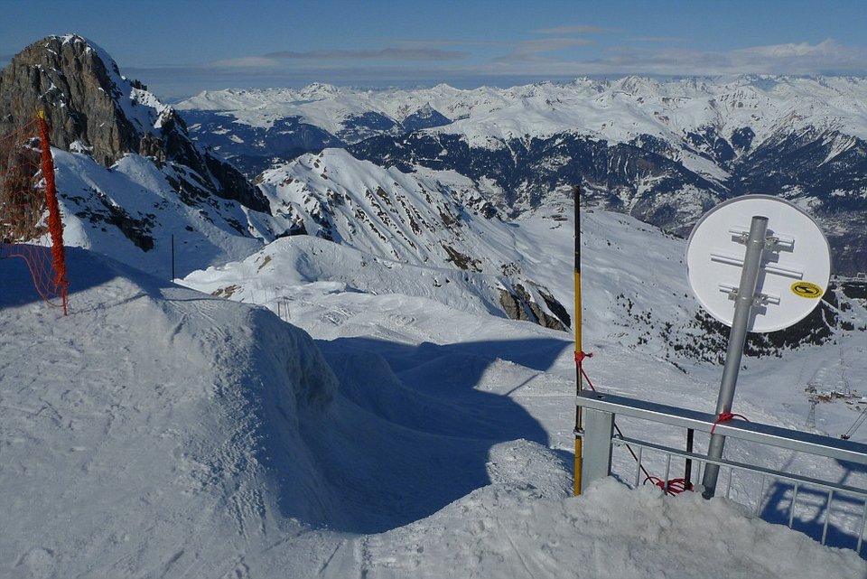 Οι πιο επικίνδυνες πίστες σκι στον κόσμο - Με 78% κλίση [εικόνες] | iefimerida.gr 0