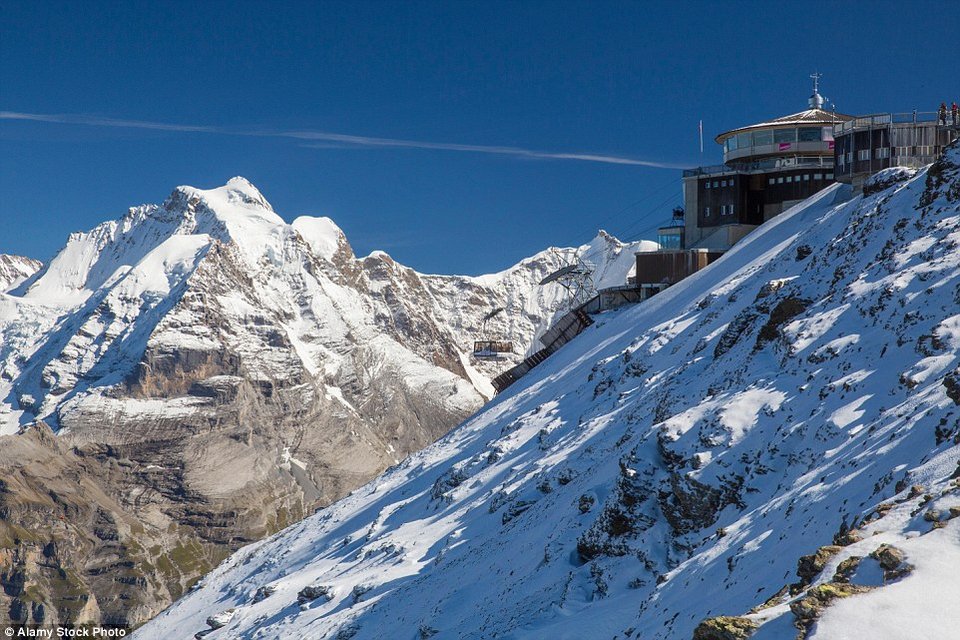 Οι πιο επικίνδυνες πίστες σκι στον κόσμο - Με 78% κλίση [εικόνες] | iefimerida.gr 5