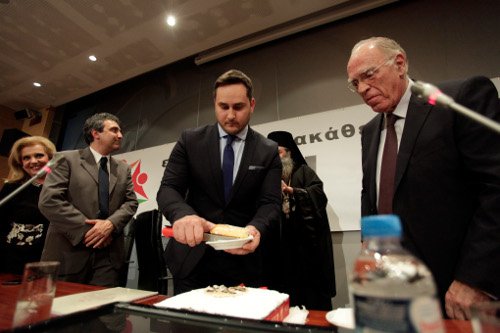  Λεβέντης: Μελανή σελίδα στην ιστορία τα 2 χρόνια ΣΥΡΙΖΑ [εικόνες] | iefimerida.gr 4