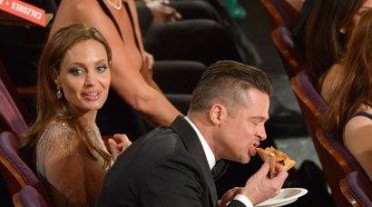 Δεν ξανάγινε: Όταν η Ellen DeGeneres παρήγγειλε πίτσες και έτρωγαν όλοι μέσα στα Οσκαρ [εικόνες] | iefimerida.gr 5