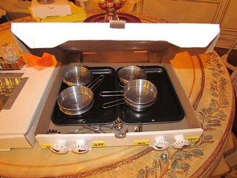 Δέκα φοβερές χρήσεις για το κουτί της πίτσας αφού καταναλώσουμε το περιεχόμενο [εικόνες] | iefimerida.gr 3