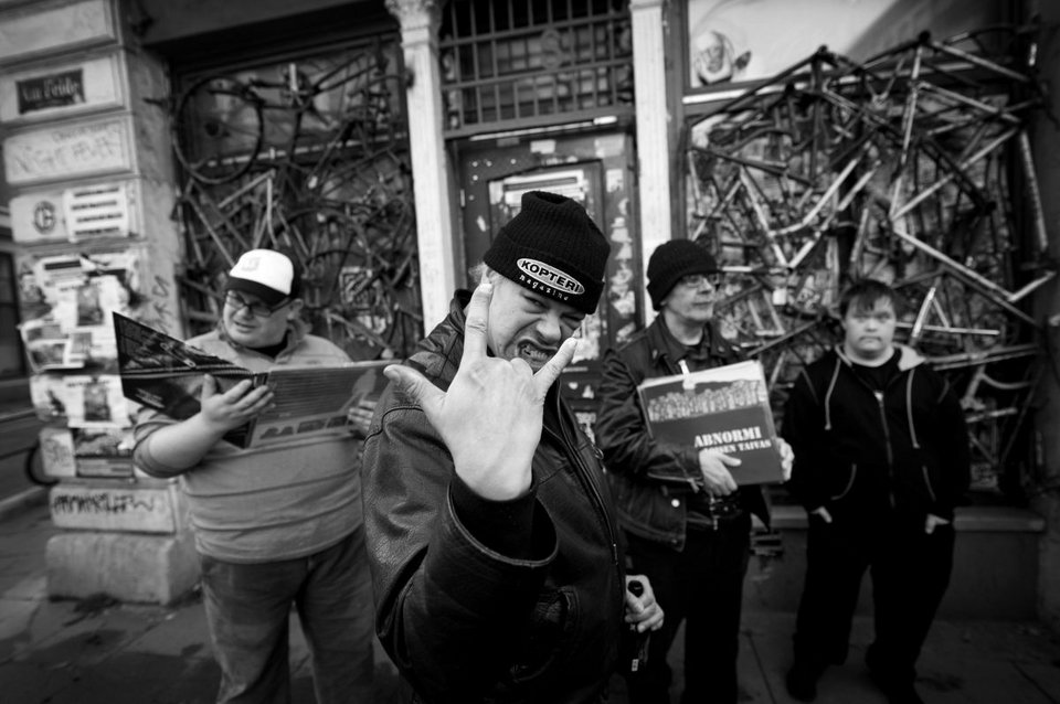 Οργή για τον αποκλεισμό του συγκροτήματος με σύνδρομο Down από τον τελικό της Eurovision [εικόνες & βίντεο] | iefimerida.gr 2