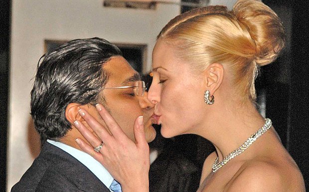 Βρετανία: Αυτοκτόνησε 45χρονος μεγιστάνας του χάλυβα -Επεσε στο κενό από τον 8ο όροφο των γραφείων του [εικόνες] | iefimerida.gr 3