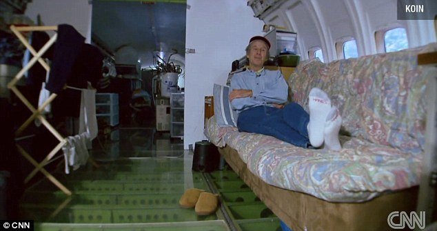 Τί δουλειά έχει ένα αεροσκάφος της Ολυμπιακής σε δάσος του Όρεγκον; [εικόνες] | iefimerida.gr 3