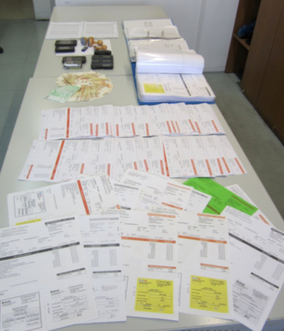 Πώς στήθηκε η μεγάλη κομπίνα με τη «μαϊμού» ασφαλιστική εταιρεία -Ποιος ο ρόλος αστυνομικού στο κύκλωμα [εικόνες&βίντεο] | iefimerida.gr 1