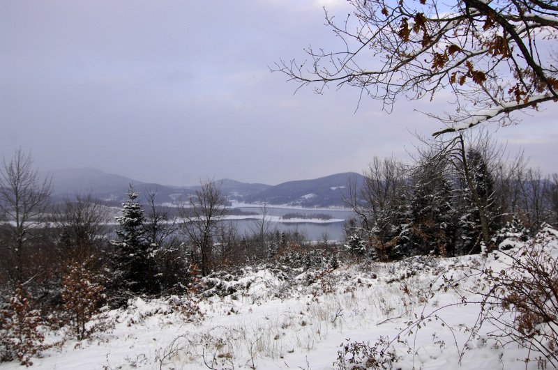 Η λίμνη Πλαστήρα στα λευκά -«Μαγικό» τοπίο [εικόνες] | iefimerida.gr 0