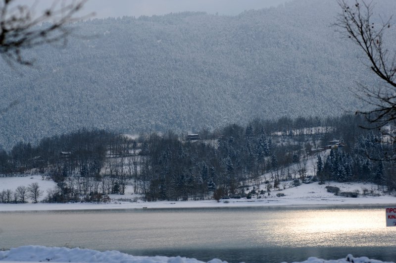 Η λίμνη Πλαστήρα στα λευκά -«Μαγικό» τοπίο [εικόνες] | iefimerida.gr 4