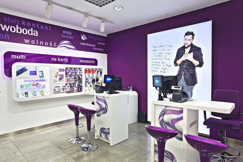 Η πολωνική εταιρεία κινητής τηλεφωνίας Play ισχυροποιεί την παρουσία της στην πολωνική αγορά  | iefimerida.gr 0