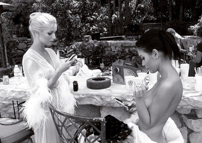 Ετσι γίνονται οι φωτογραφήσεις του Playboy -Κρυφή ματιά στα παρασκήνια με τα άτακτα «κουνελάκια» [εικόνες] | iefimerida.gr 3