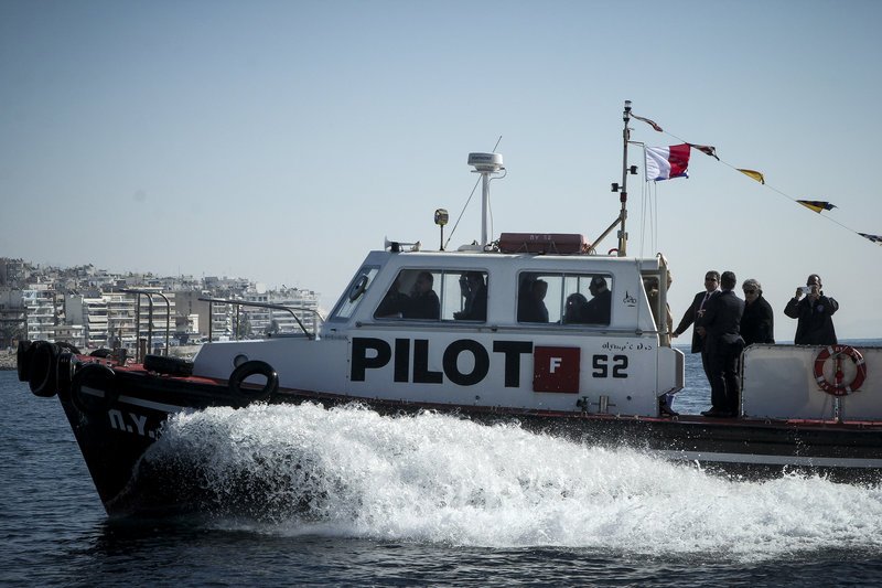  Σαν καινούριες οι πλοηγίδες στον Πειραιά -Τα σκάφη ανακατασκευάστηκαν και έχουν πλέον νέες μηχανές [εικόνες] | iefimerida.gr 4