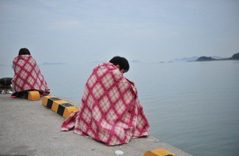Εξι νεκροί, 300 αγνοούμενοι στο ναυάγιο στη Ν.Κορέα -Καρέ-καρέ η αγωνιώδης προσπάθεια επιβατών για να σωθούν [εικόνες] | iefimerida.gr 9