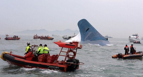 Εξι νεκροί, 300 αγνοούμενοι στο ναυάγιο στη Ν.Κορέα -Καρέ-καρέ η αγωνιώδης προσπάθεια επιβατών για να σωθούν [εικόνες] | iefimerida.gr 5