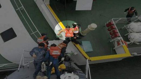 Συγκλονίζει το σημείωμα του αυτόχειρα καθηγητή μαθητών που πνίγηκαν στο ναυάγιο της Νοτίου Κορέας | iefimerida.gr 2