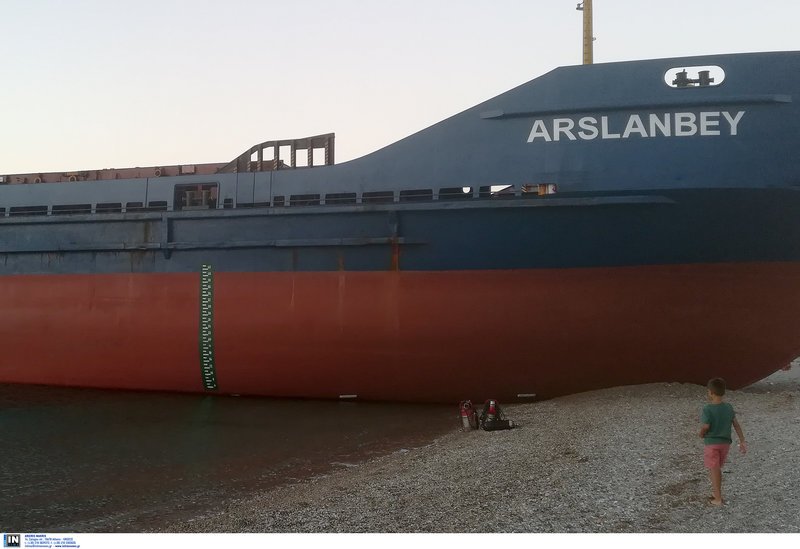 Τουρκικό πλοίο βγήκε στη στεριά στην Εύβοια -Πληροφορίες ότι ήταν μεθυσμένος ο πλοίαρχος [εικόνες & βίντεο] | iefimerida.gr 4