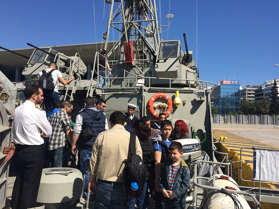Πάνω από 11.000 πολίτες επισκέφθηκαν τα πολεμικά πλοία και το υποβρύχιο του Ναυτικού [εικόνες] | iefimerida.gr 8