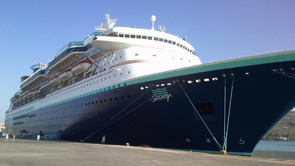Για πρώτη φορά στην Κρήτη το ιστορικό κρουαζιερόπλοιο Sovereign -Ενα επιβλητικό «παλάτι» [εικόνες] | iefimerida.gr 1