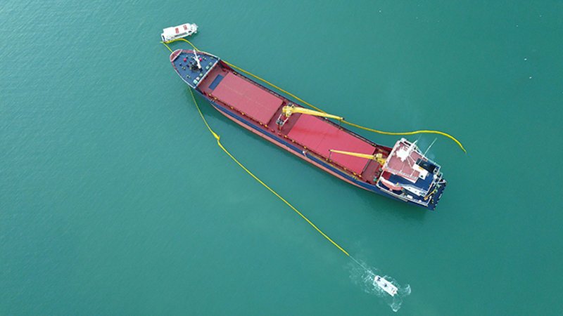 Πλοίο προσάραξε στο Ναύπλιο -Τοποθετήθηκε πλωτό φράγμα [εικόνες] | iefimerida.gr 3