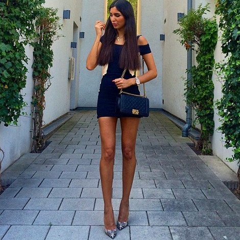 Τα πλουσιόπαιδα της Τεχεράνης προκαλούν στο Ιnstagram: Rolex, τζετ, μπικίνι, πανάκριβα αυτοκίνητα και άλλες εικόνες που ξενίζουν  [εικόνες] | iefimerida.gr 0