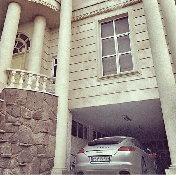 Τα πλουσιόπαιδα της Τεχεράνης προκαλούν στο Ιnstagram: Rolex, τζετ, μπικίνι, πανάκριβα αυτοκίνητα και άλλες εικόνες που ξενίζουν  [εικόνες] | iefimerida.gr 25