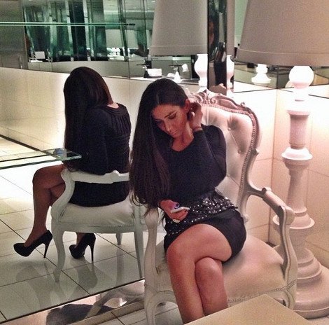 Τα πλουσιόπαιδα της Τεχεράνης προκαλούν στο Ιnstagram: Rolex, τζετ, μπικίνι, πανάκριβα αυτοκίνητα και άλλες εικόνες που ξενίζουν  [εικόνες] | iefimerida.gr 7