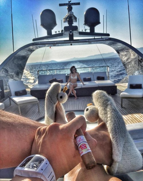 Πώς πέρασαν το καλοκαίρι τα πλουσιόπαιδα του Instagram -Κότερα, τζετ & άφθονη σαμπάνια [εικόνες] | iefimerida.gr 6