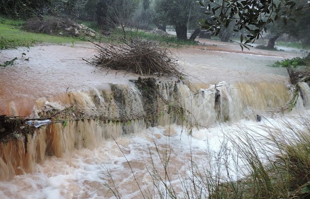 Eντονα καιρικά φαινόμενα στο Ιόνιο -Χιονίζει στην Αιτωλοακαρνανία | iefimerida.gr 8