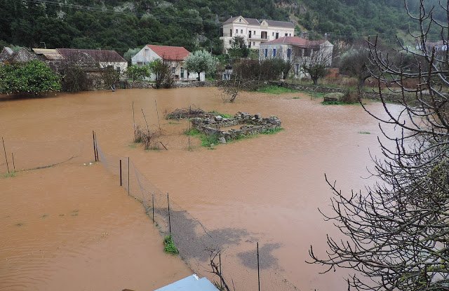 Eντονα καιρικά φαινόμενα στο Ιόνιο -Χιονίζει στην Αιτωλοακαρνανία | iefimerida.gr 10