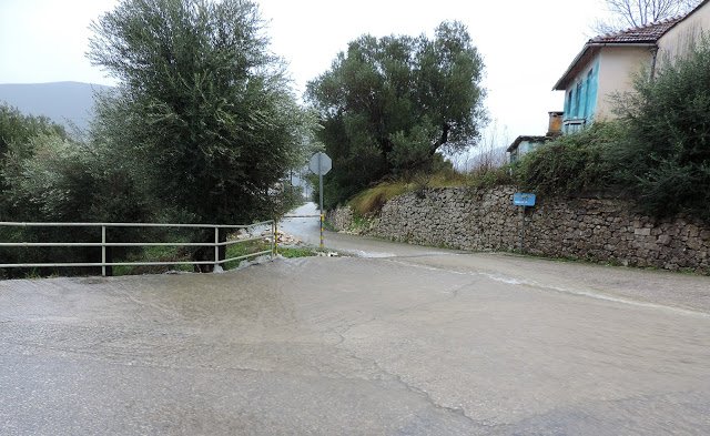Eντονα καιρικά φαινόμενα στο Ιόνιο -Χιονίζει στην Αιτωλοακαρνανία | iefimerida.gr 0