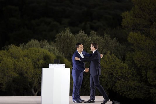 Ο Τσακαλώτος γράφει στη Le Monde: Διαφωνεί με τον Μακρόν σχεδόν σε όλα | iefimerida.gr 0