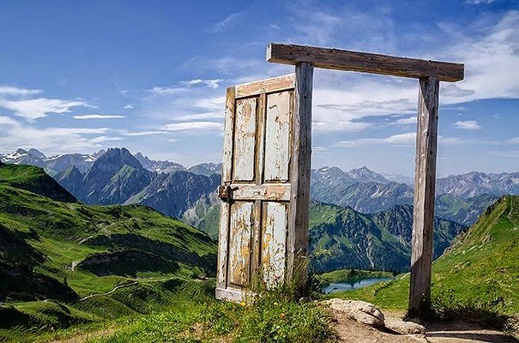 Ευφάνταστα έργα τέχνης: Οταν οι πόρτες μετατρέπονται σε καμβάδες [εικόνες]   | iefimerida.gr 10