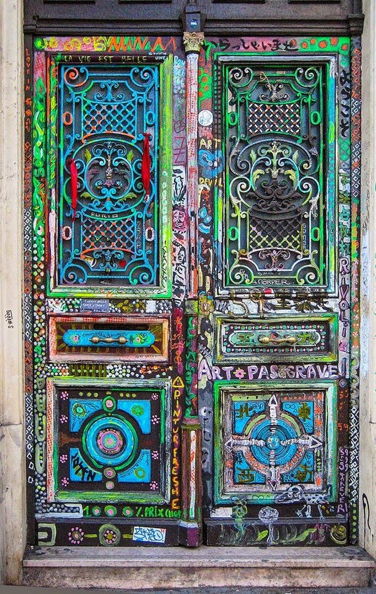 Ευφάνταστα έργα τέχνης: Οταν οι πόρτες μετατρέπονται σε καμβάδες [εικόνες]   | iefimerida.gr 0