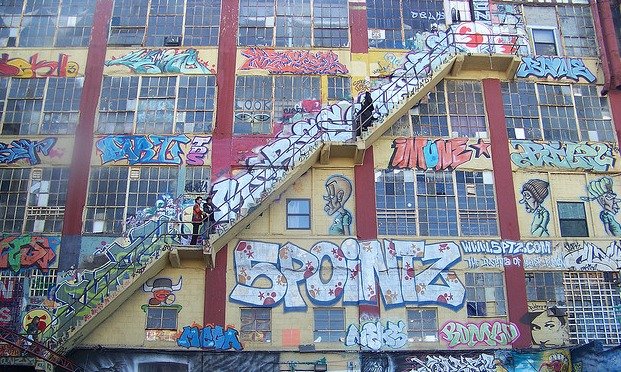 Γκρεμίζουν το ναό των γκράφιτι: Το 5 Pointz θα γίνει εμπορικό κέντρο [εικόνες] | iefimerida.gr 5