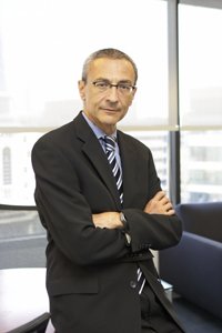 Τζον Ποντέστα: Ο Ελληνας πίσω από τους Κλίντον -Γιατί η Χίλαρι λέει πως της είναι απαραίτητος [εικόνες & βίντεο] | iefimerida.gr 15